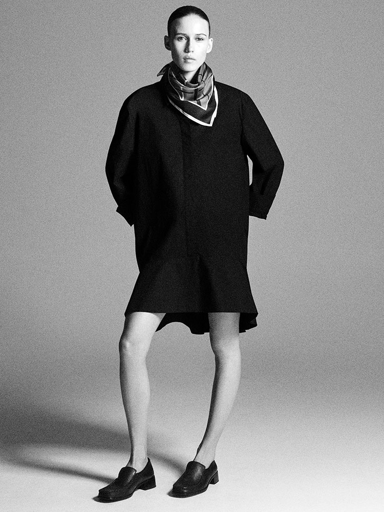 ツイストディテール ジャージーミディドレス